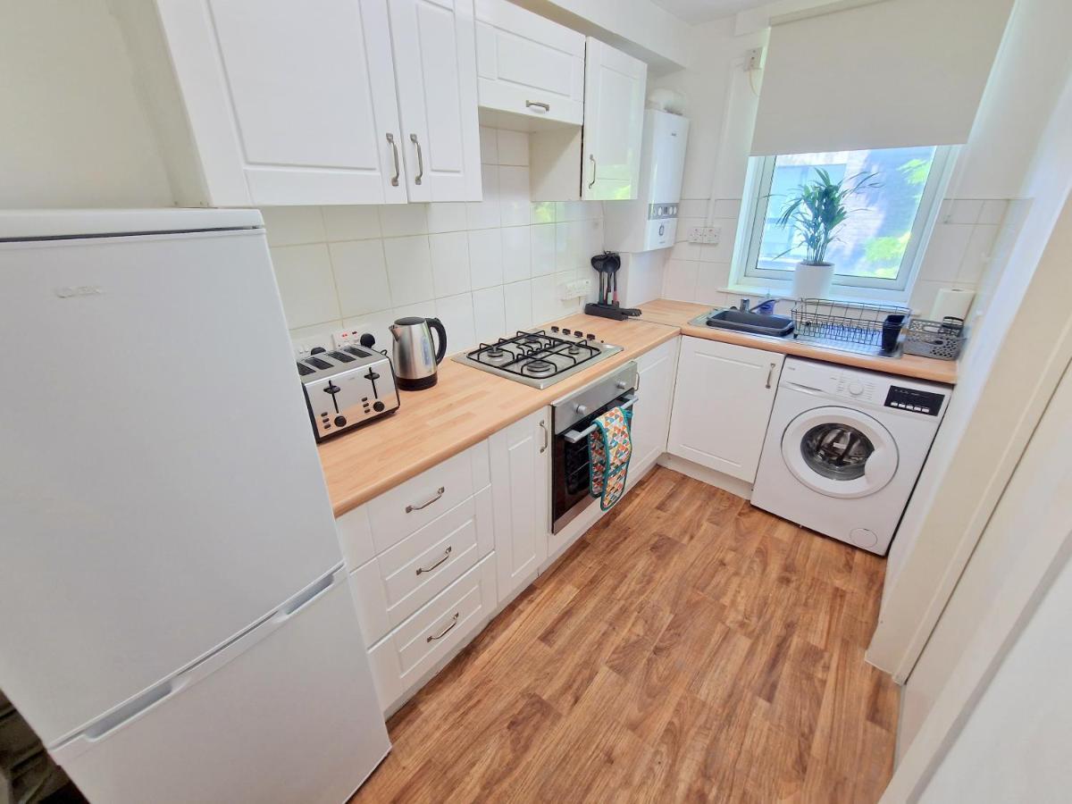 Apartamento Flat In Battersea, 5 Minutes From Clapham Junction Station Londres Exterior foto